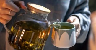 Arbatų pasaulis pradedančiajam – nuo juodosios iki matcha 